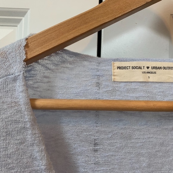 Light tee - Picture 2 of 2